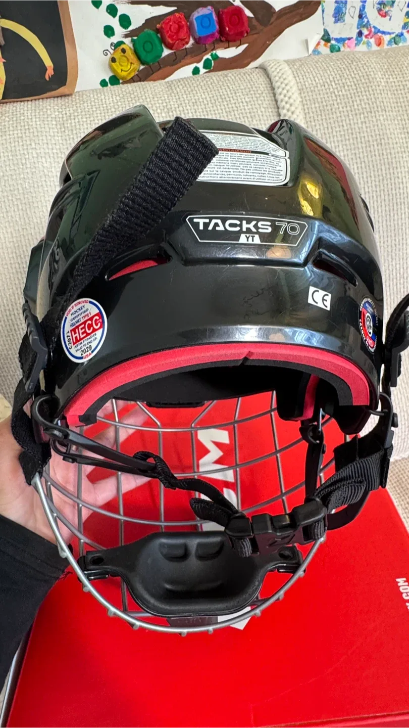 CCM Tacks 70 Hockey Helmet - Youth Size image indicator(5)