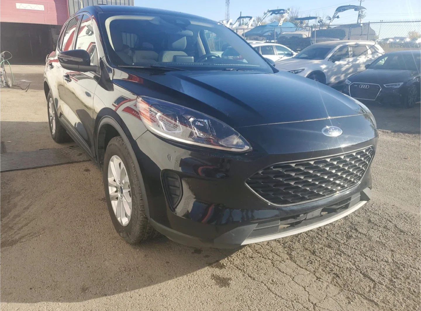 🚨 2020 Ford Escape SE AWD – Agate Black Metallic 🚨 image indicator(2)