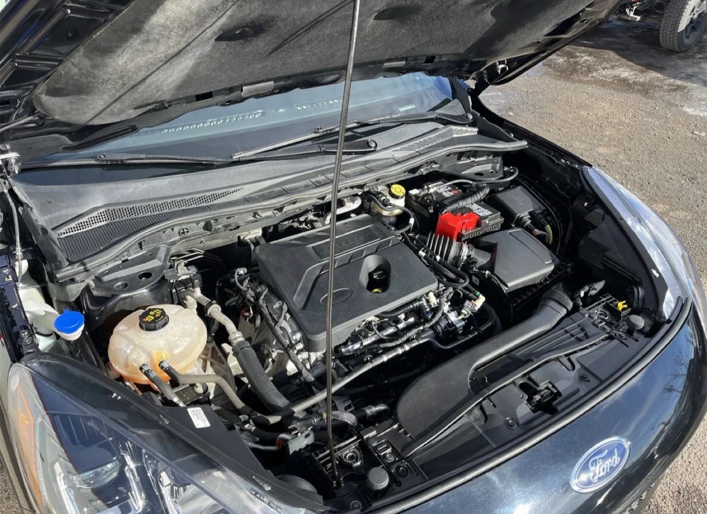 🚨 2020 Ford Escape SE AWD – Agate Black Metallic 🚨 image indicator(10)