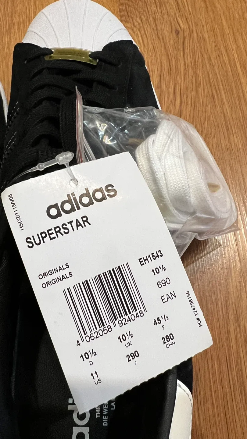 New Adidas Superstar Originals Black/White Size 11 image indicator(2)