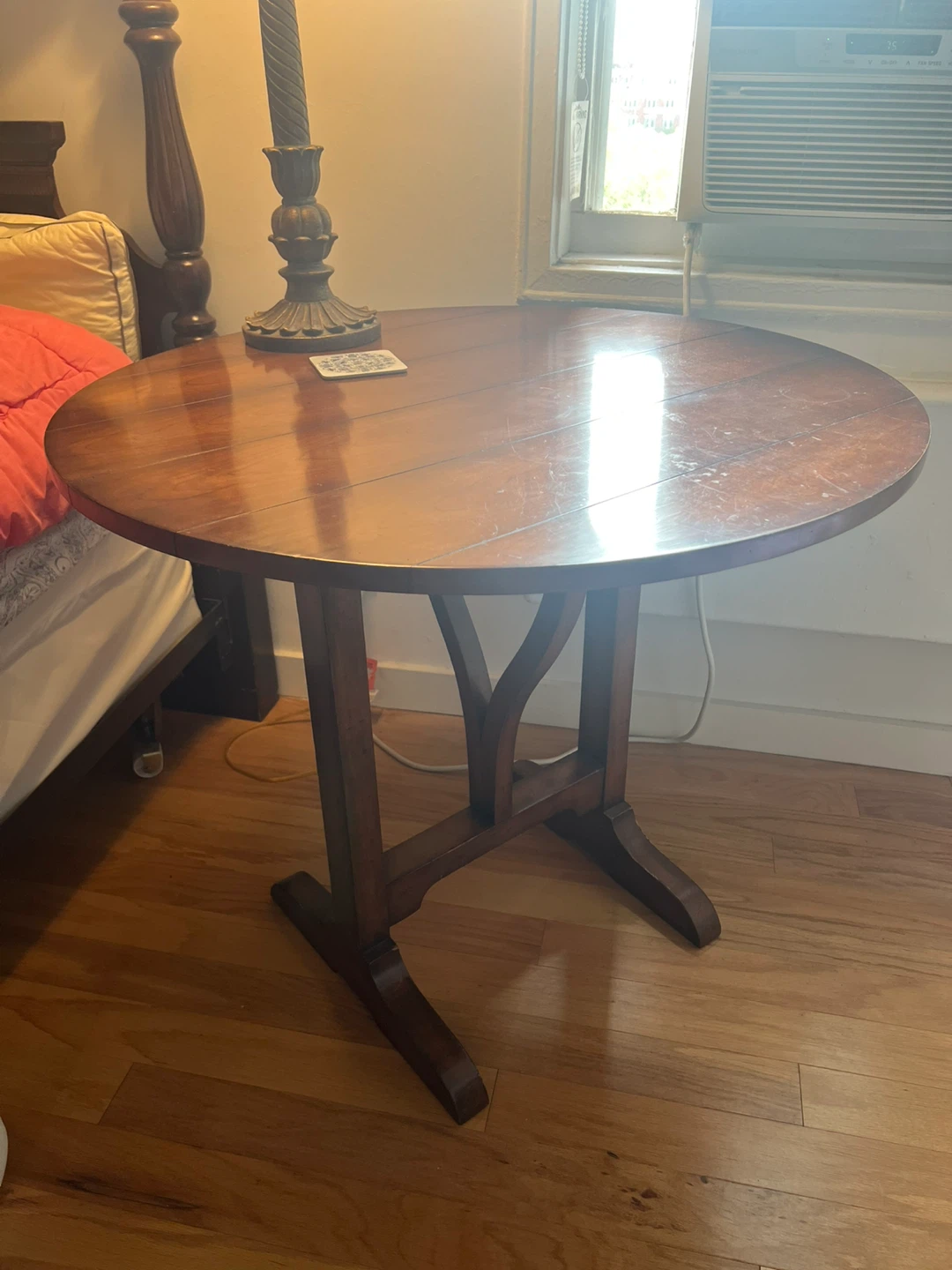 Round Wooden Side Table - photo 3