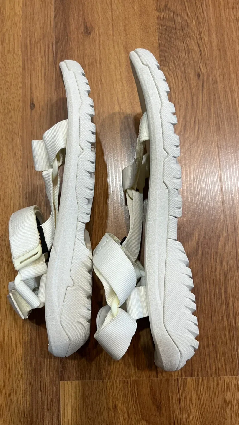 Teva White Sandals - Men's US 10 image indicator(3)