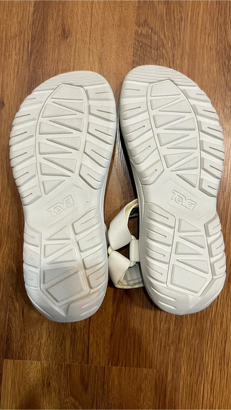 Teva White Sandals - Men's US 10 image indicator(2)