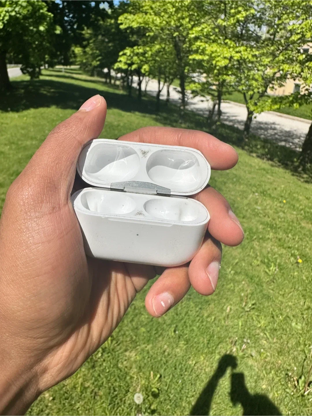 Apple AirPods Pro Case image indicator(2)