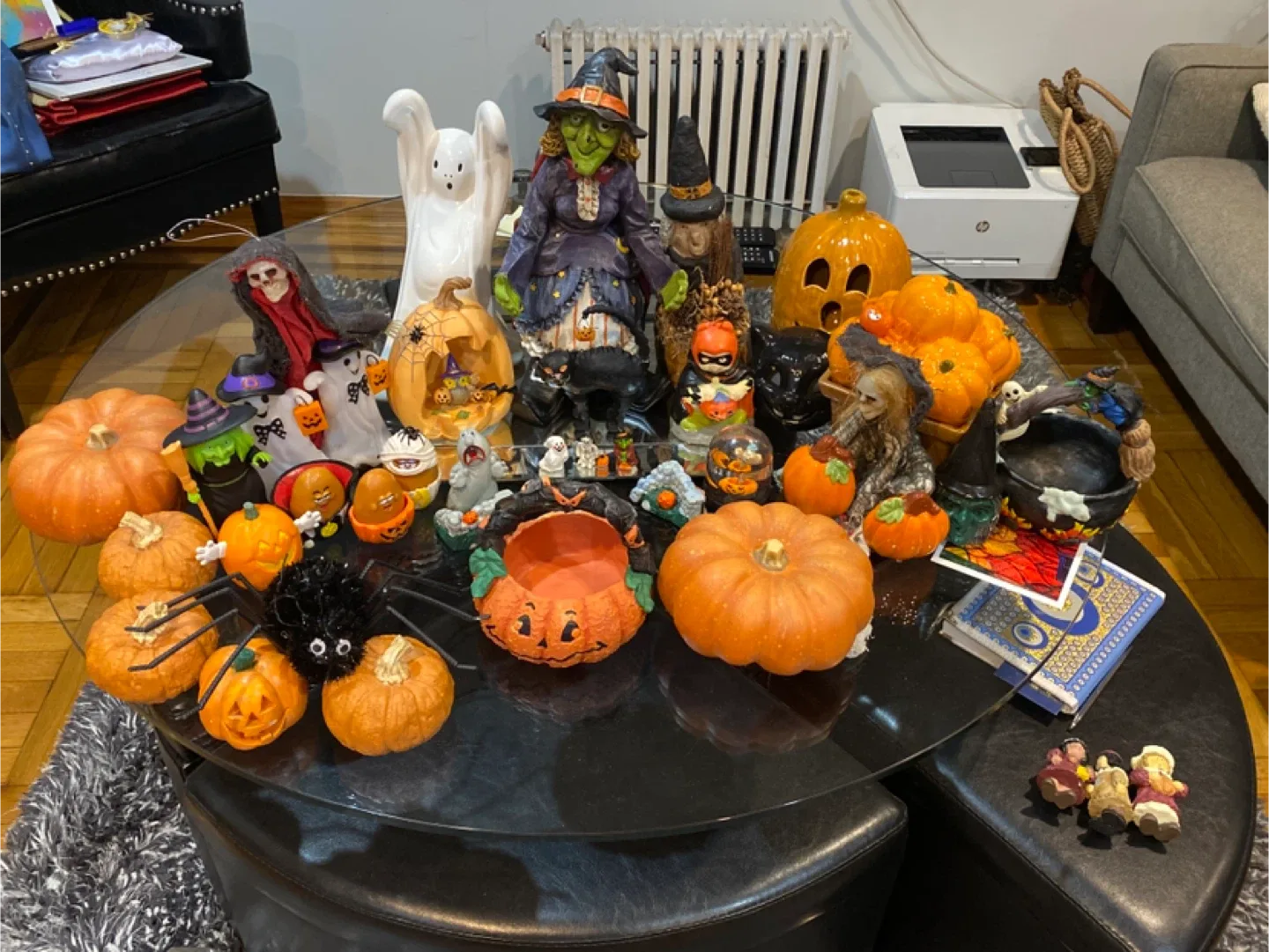 Halloween Decoration Lot thumbnail