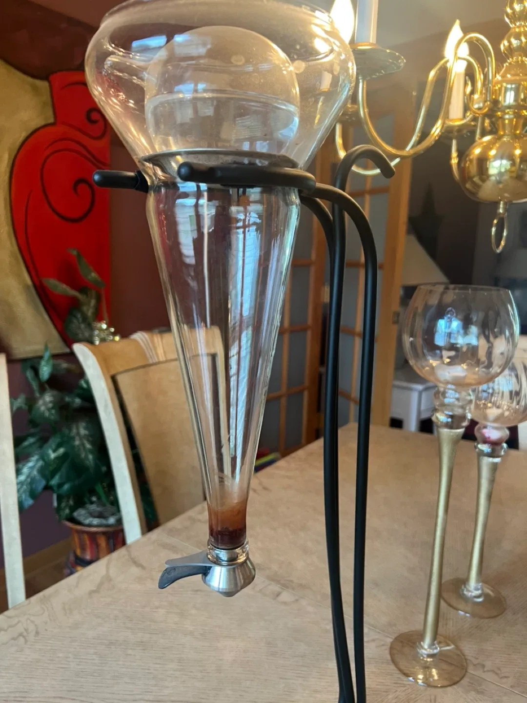 Vintage Glass Wine Decanter image indicator(5)