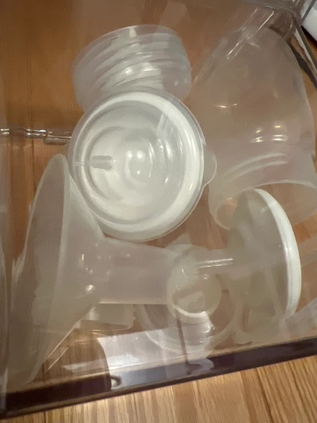 Spectra Breast Pump with Accessories image indicator(2)