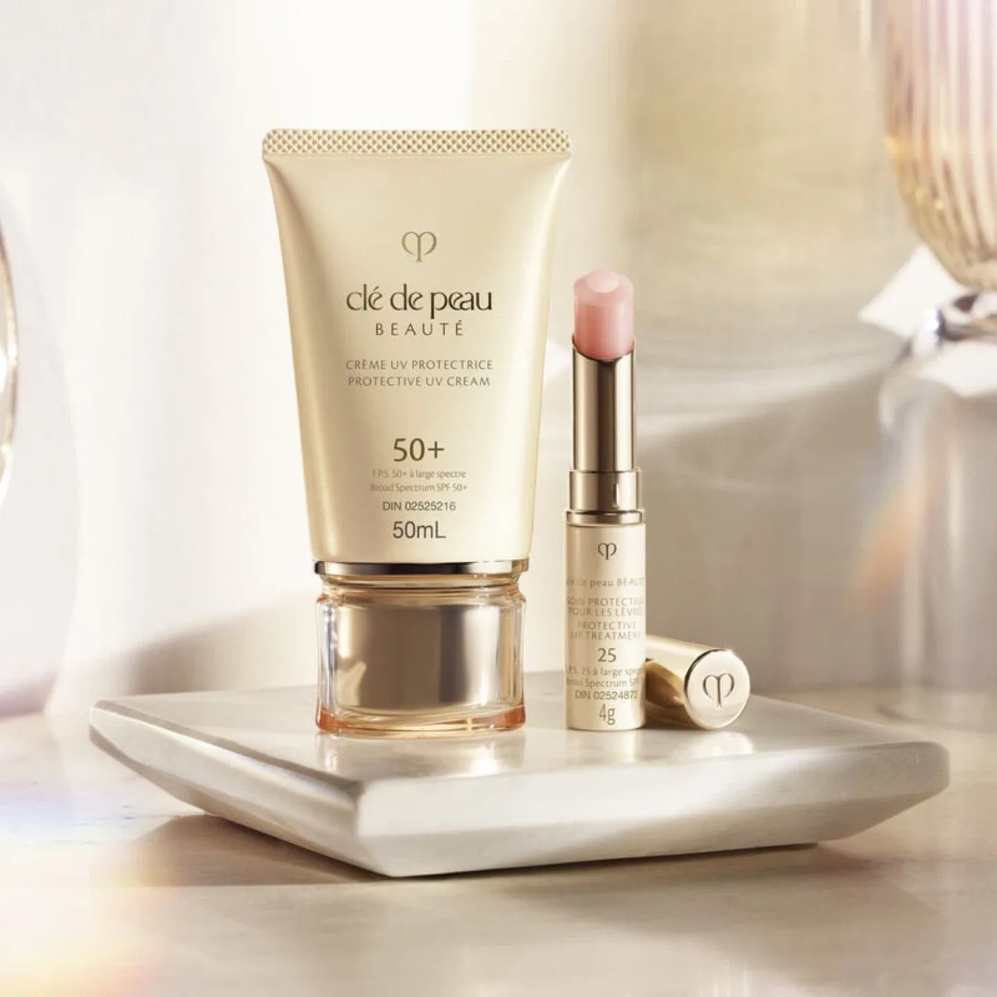 ✨Clé de Peau Beauté UV Protective Cream SPF 50+_New✨ thumbnail