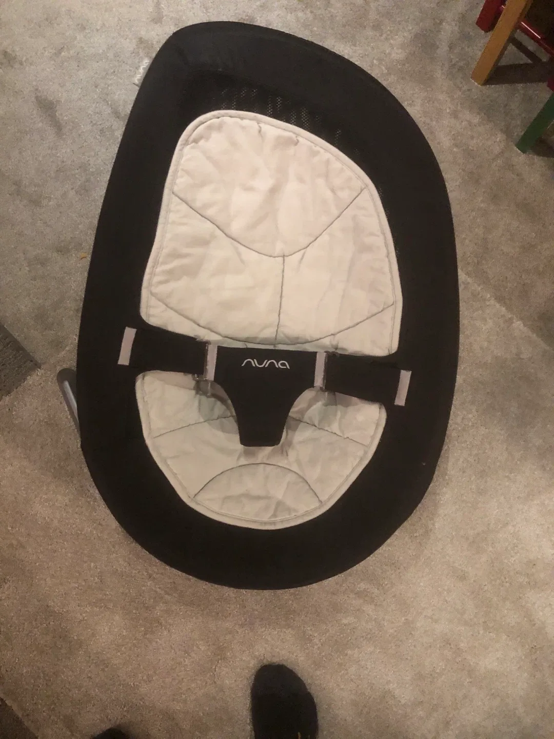 Nuna Leaf Baby swing- Black and Grey image indicator(7)