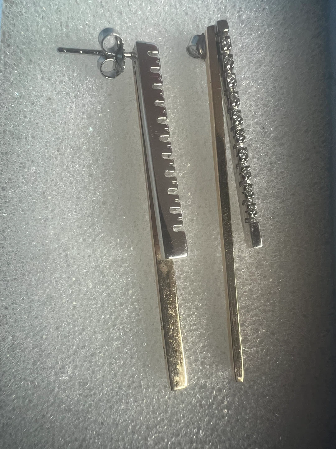 14 k Two-Tone Bar Drop  Diamond Earrings - photo 2