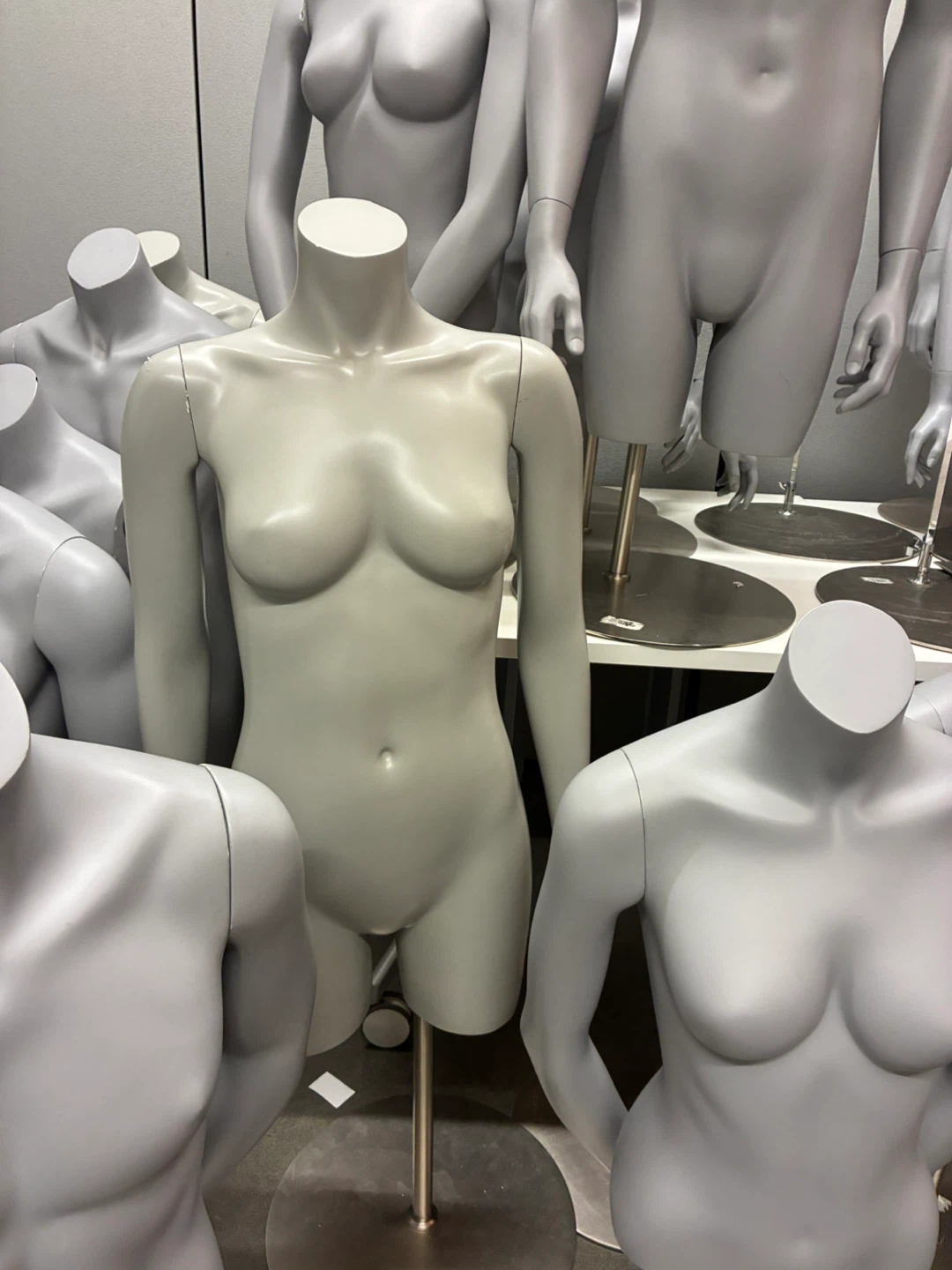 Mannequin torsos - Male & Female - photo 5
