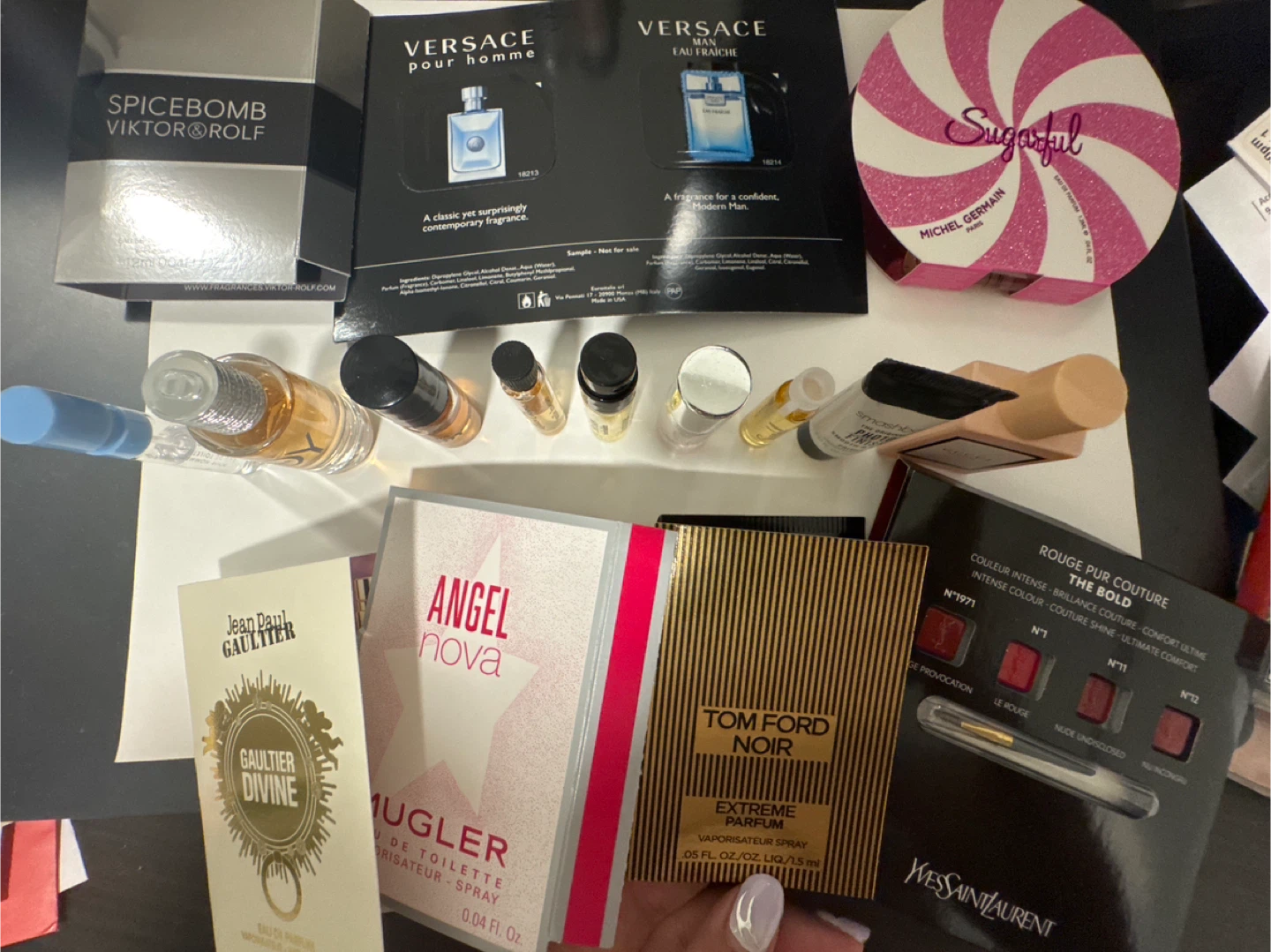 Variety of Perfume Samples - Viktor&Rolf, Versace, Tom Ford + - photo 2