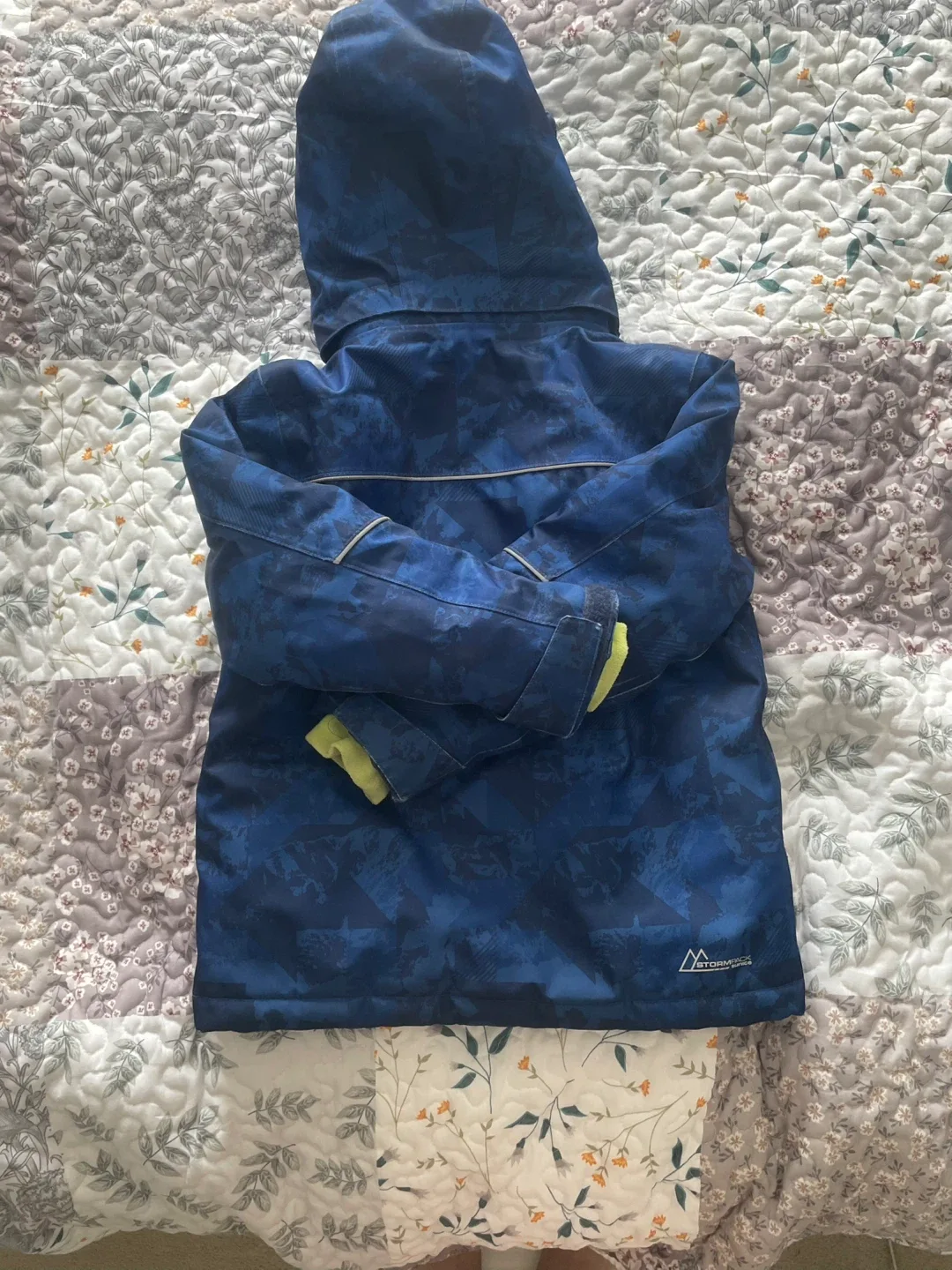 Kids' Storm Pack  Blue & Green Winter Jacket image indicator(3)