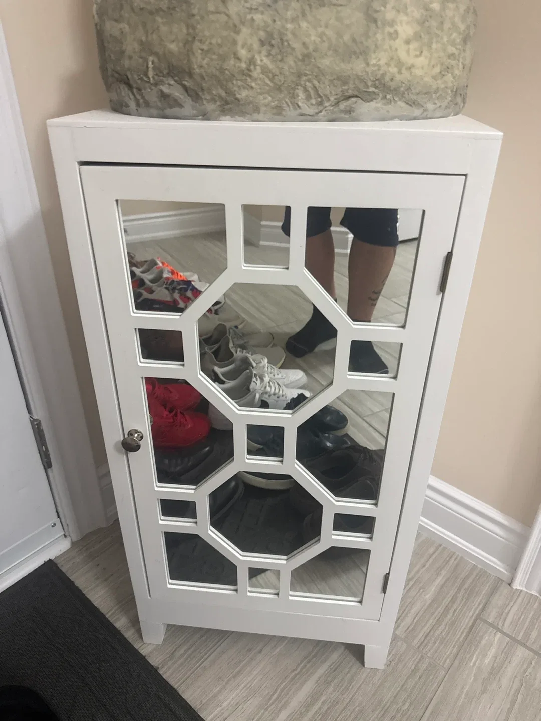 White Mirrored Accent Cabinet image indicator(2)