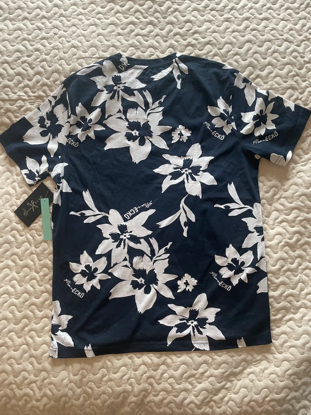 Marc Ecko Cut & Sew Floral T-Shirt - Size M image indicator(6)