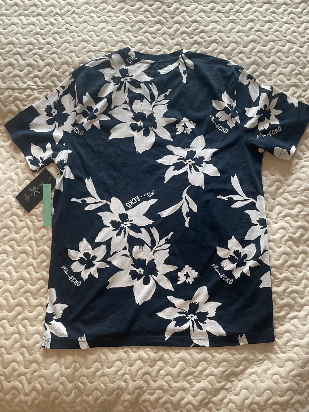 Marc Ecko Cut & Sew Floral T-Shirt - Size M image indicator(3)