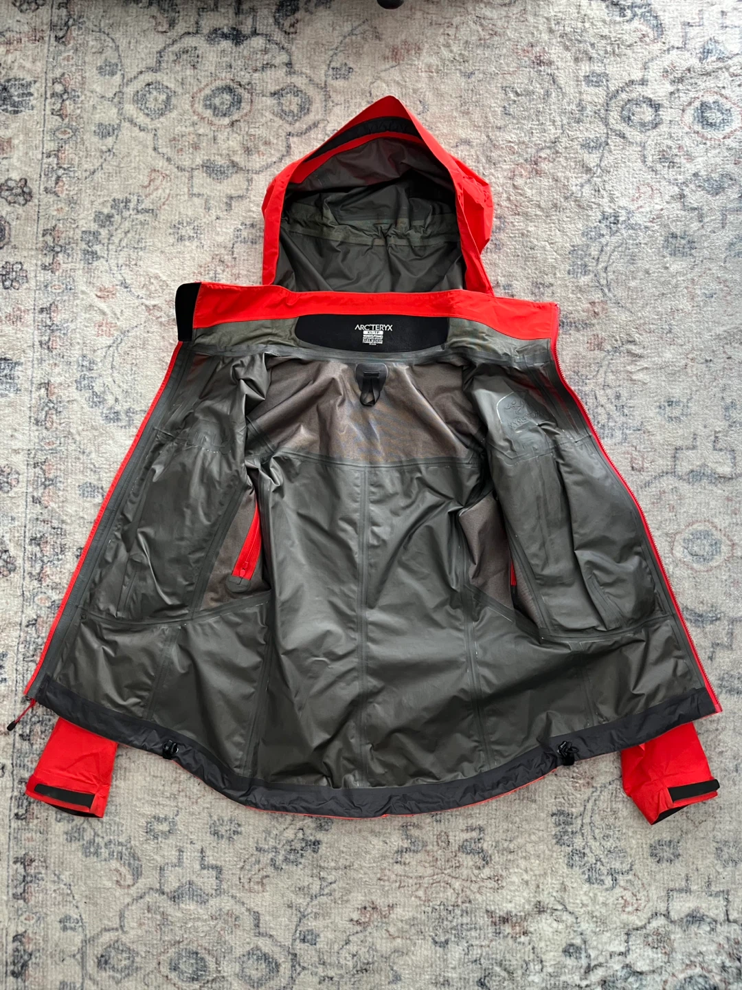 Arc’teryx Beta LT Hybrid Gore-Tex Jacket Women’s - photo 2