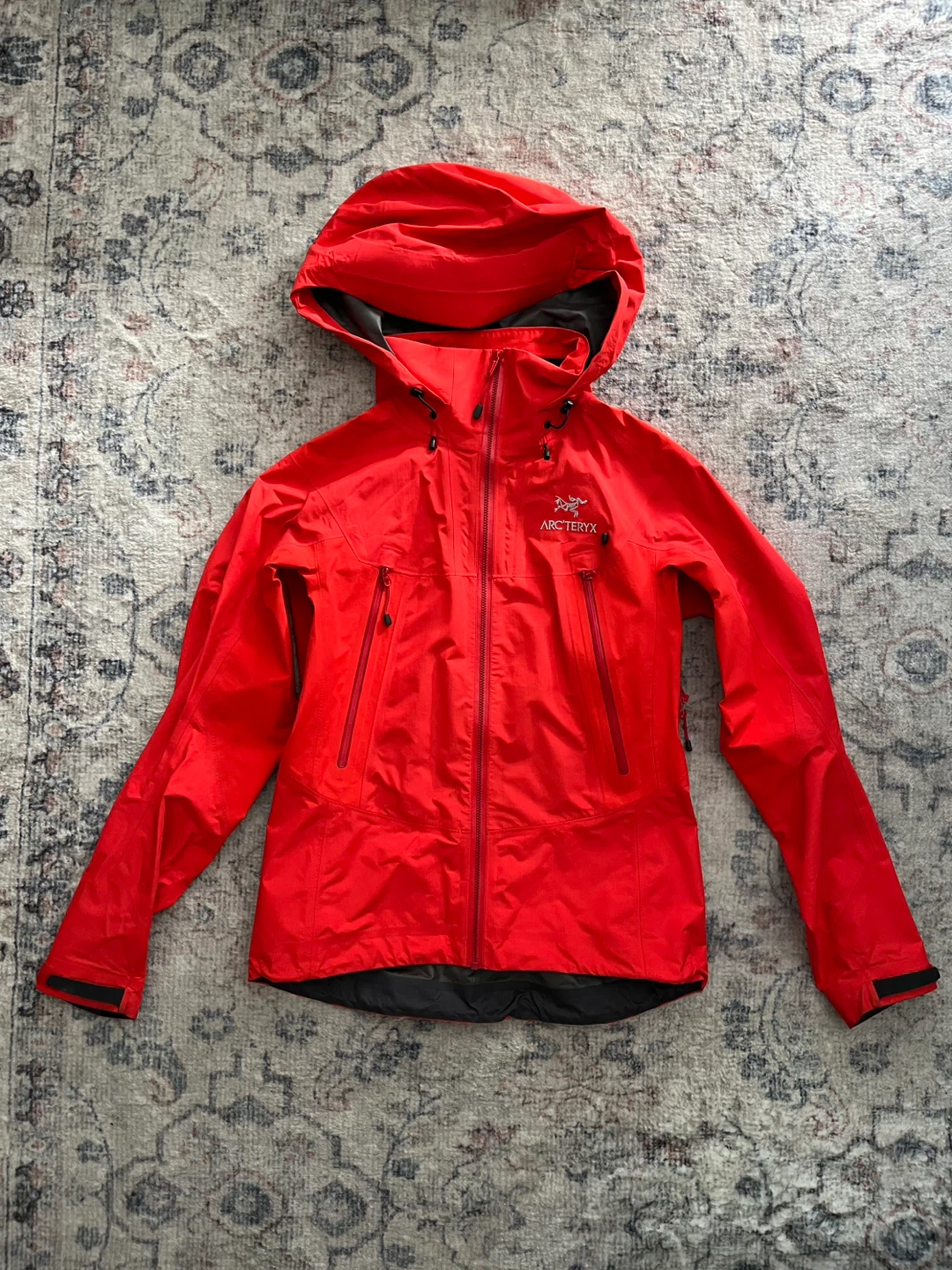 Arc’teryx Beta LT Hybrid Gore-Tex Jacket Women’s