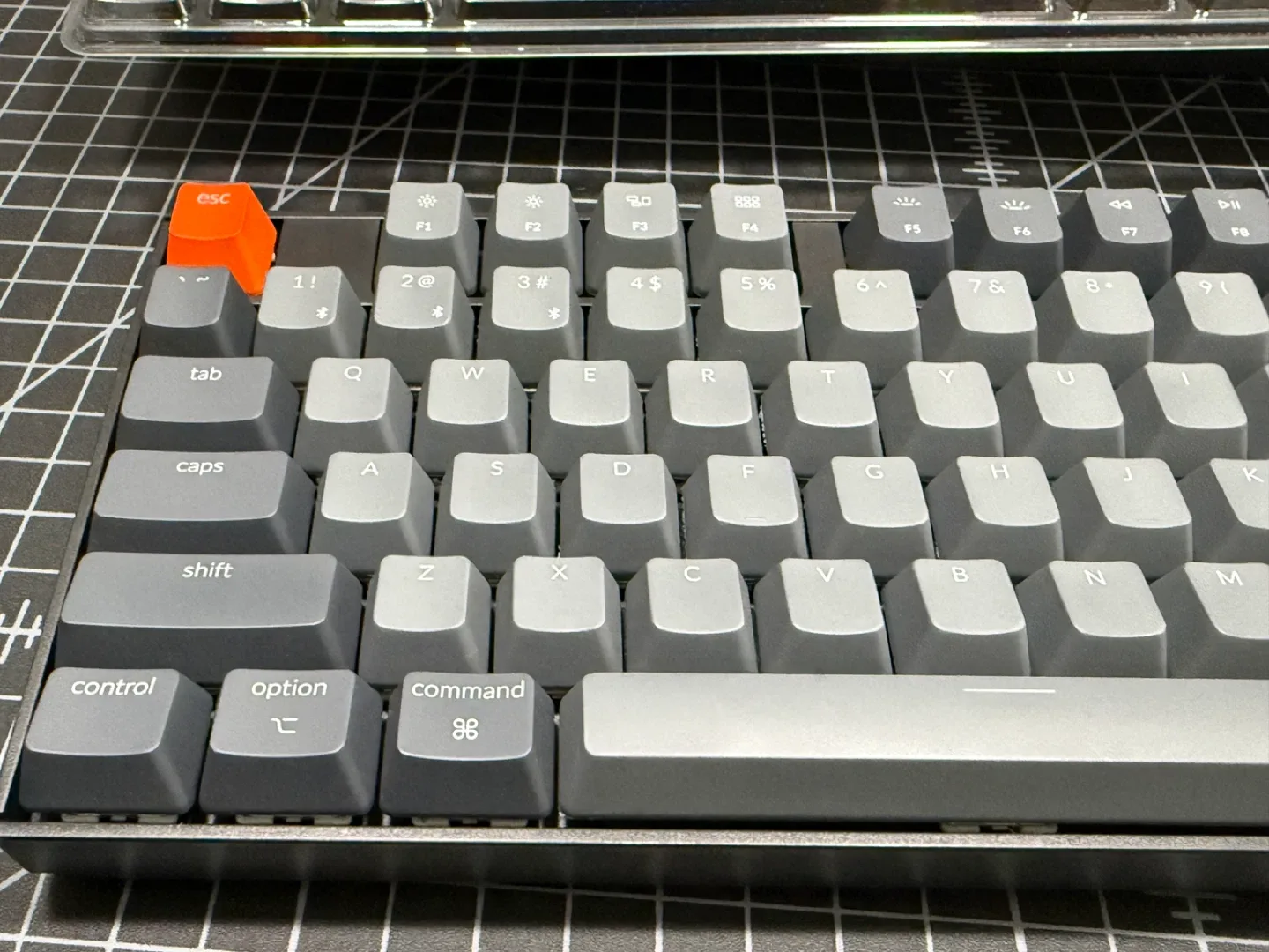 Keychron K10 Full Size Mechanical Wireless Keyboard K10-A3 image indicator(7)