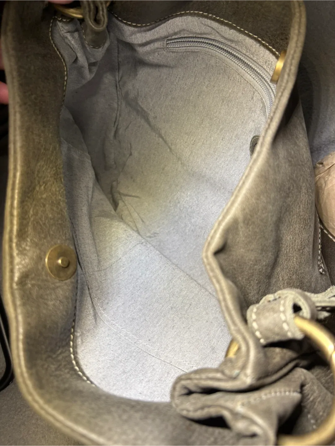 Roots Genuine Leather Hobo Bag - Olive Green image indicator(7)