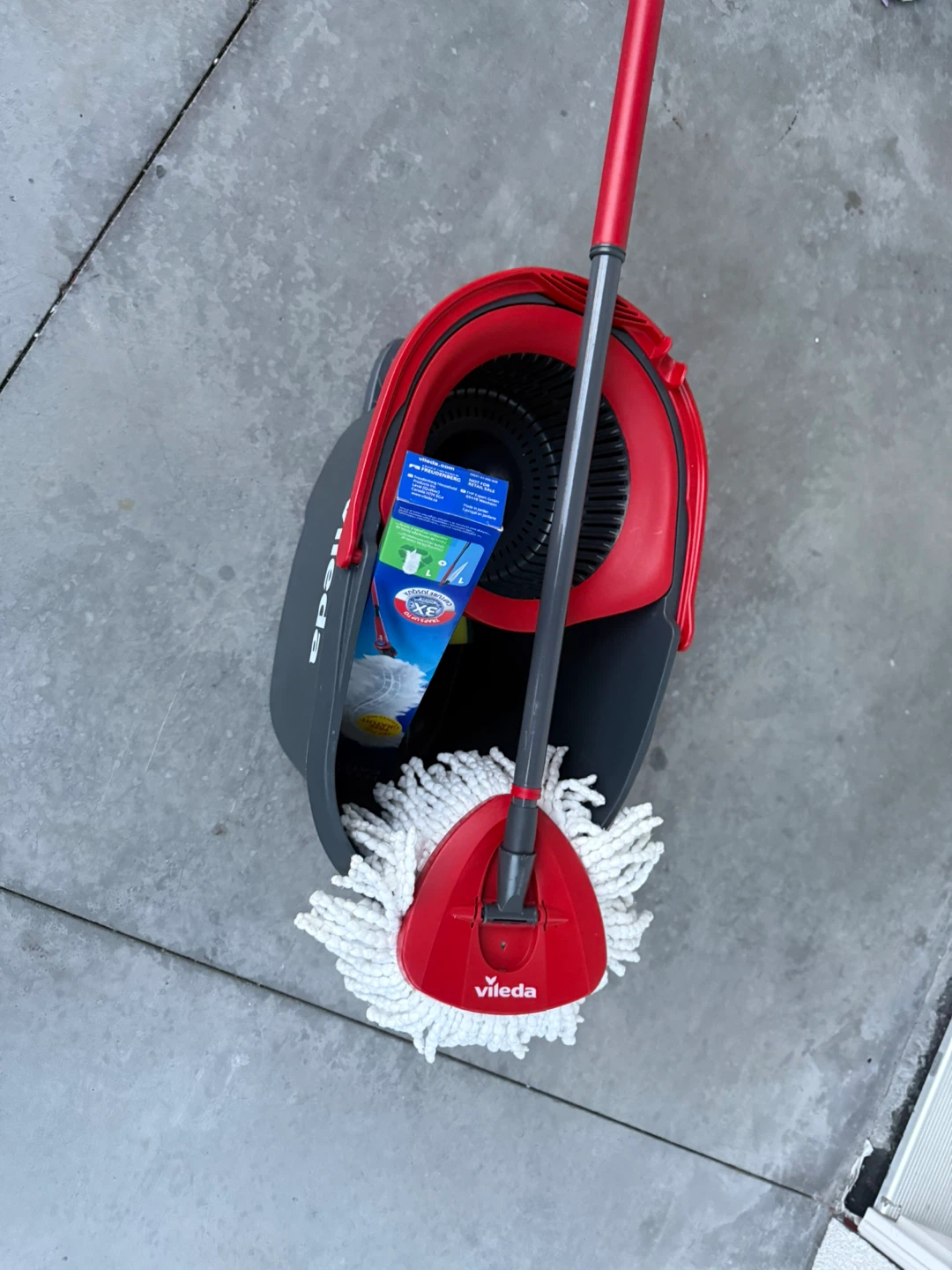 Vileda EasyWring Spin Mop and Bucket System - photo 4