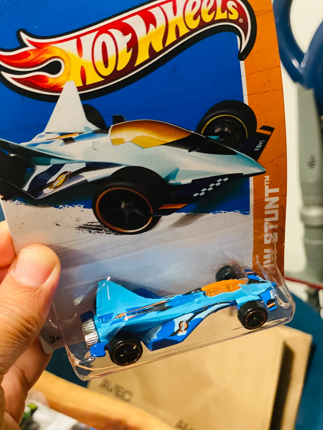 9 Hot Wheels Diecast Cars - New in Package! - photo 3