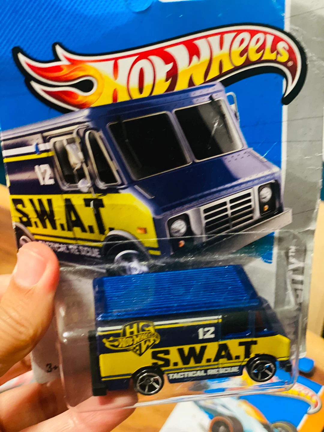 9 Hot Wheels Diecast Cars - New in Package! - photo 5