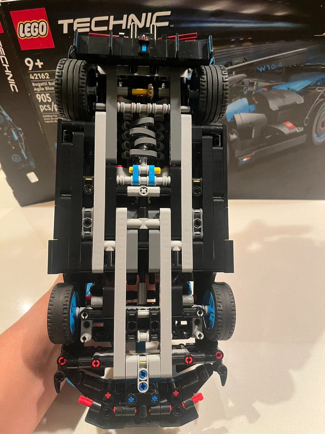 LEGO Technic Bugatti  Blue - 42162 image indicator(4)