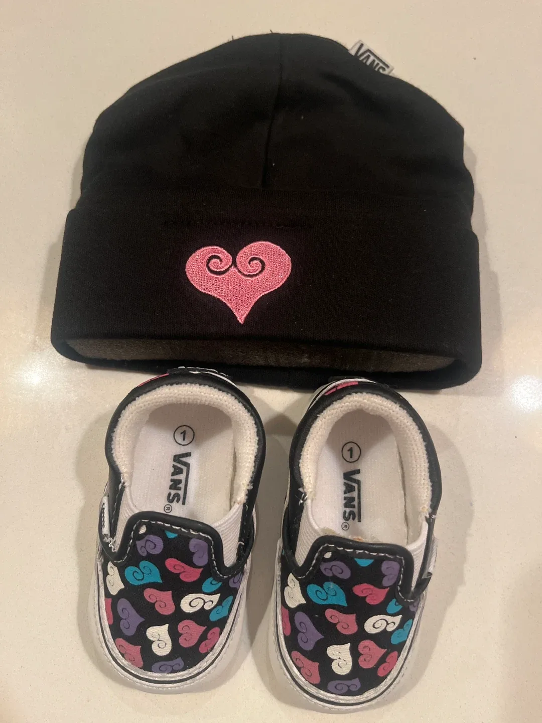 New Vans Infant Crib Set Size 1