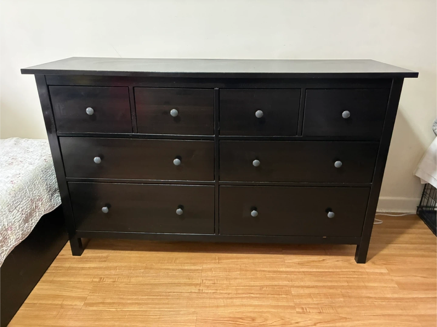 IKEA 8- Drawer Dresser /Comoda de 8 cajones