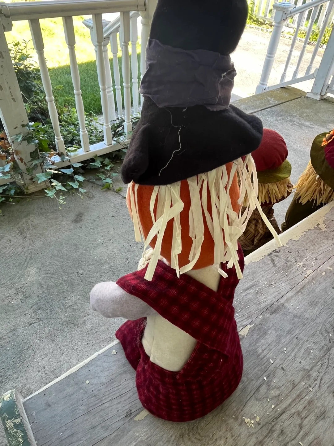 Fall Harvest Scarecrow Decoration image indicator(3)