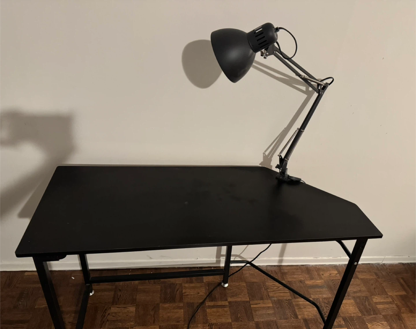 Black Desk no Lamp - photo 2
