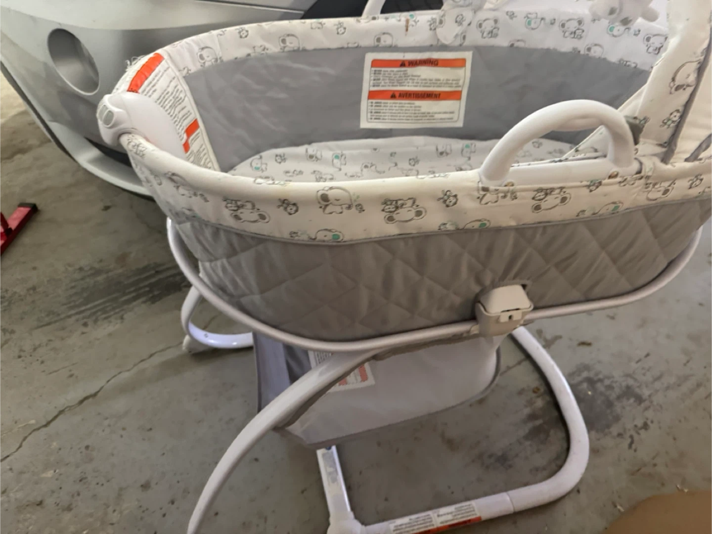 Baby Bassinet with Elephant Print - photo 3