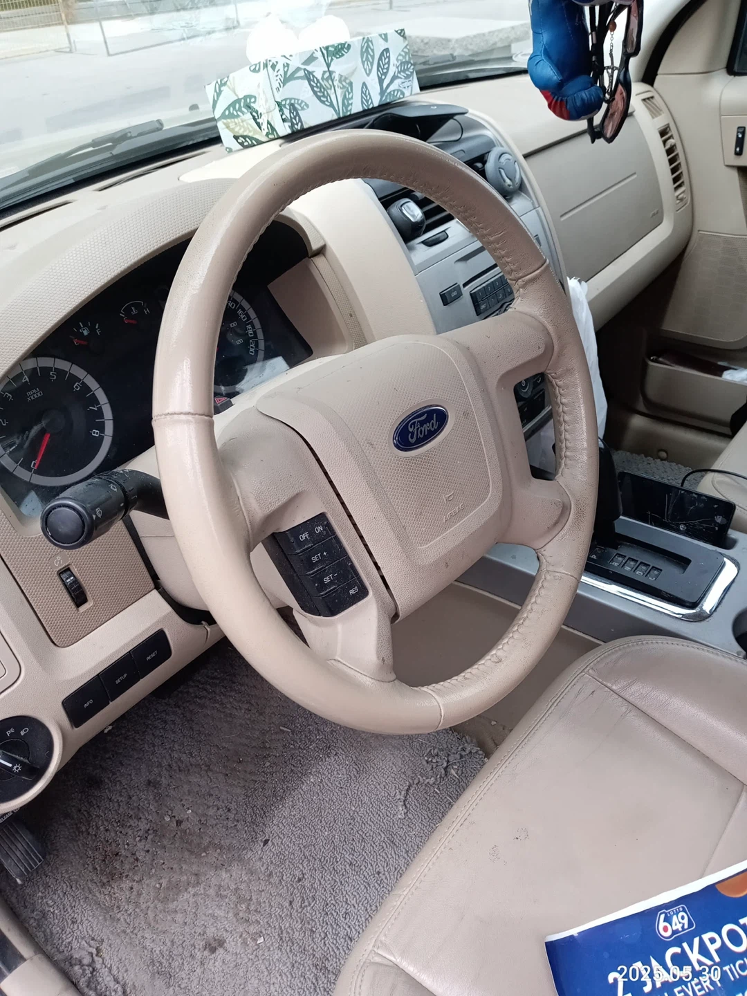2011 Ford escape Ltd - photo 5