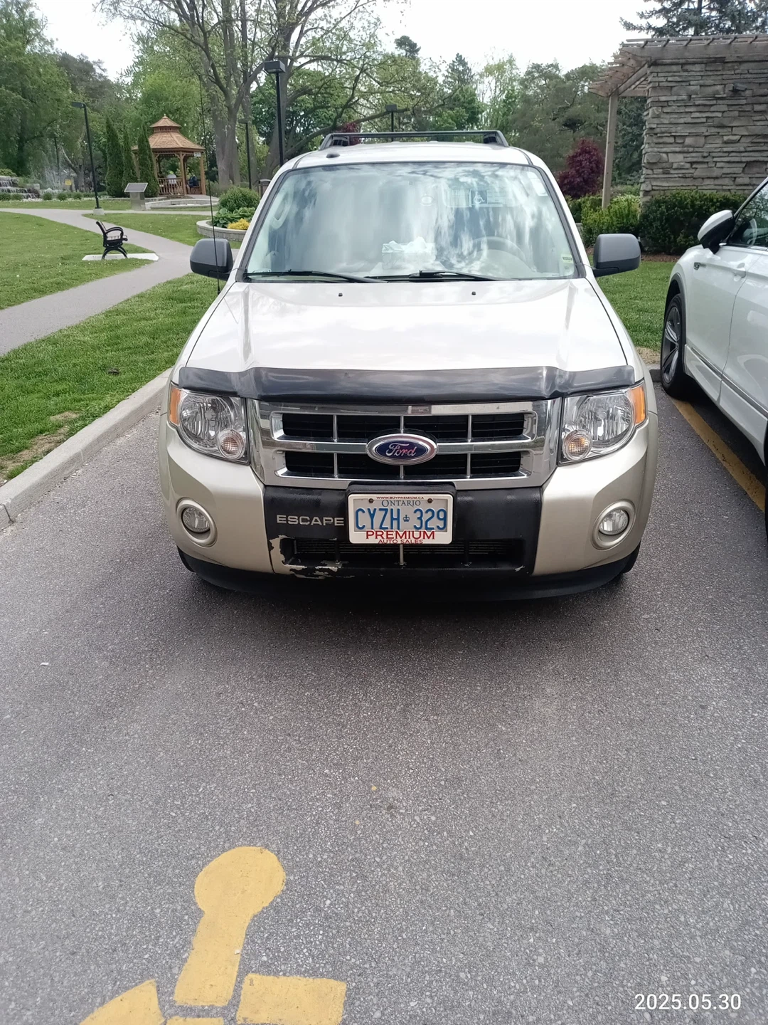 2011 Ford escape Ltd - photo 2