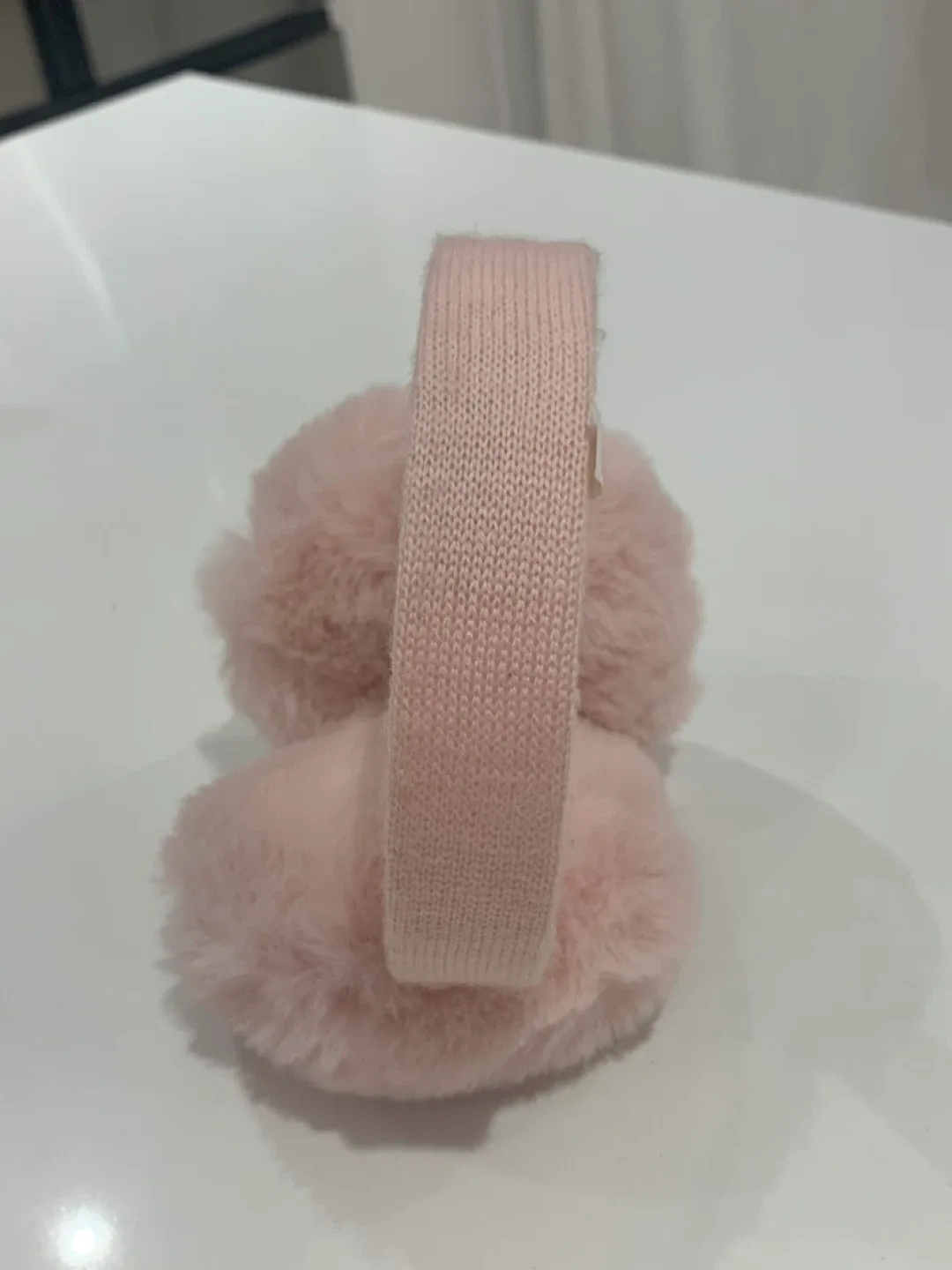 🎀 Preloved Kate Spade Pink Furry Earmuffs 🩷 image indicator(6)