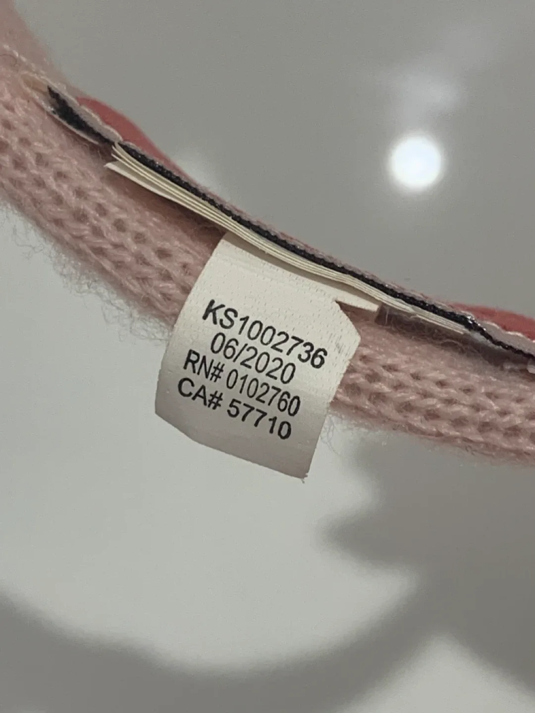 🎀 Preloved Kate Spade Pink Furry Earmuffs 🩷 image indicator(3)