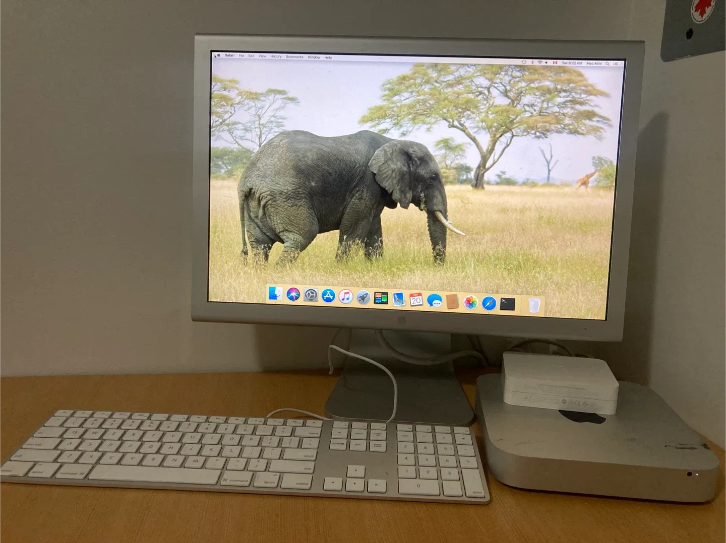 Apple Mac Mini (Mid 2011) with Apple Cinema Display