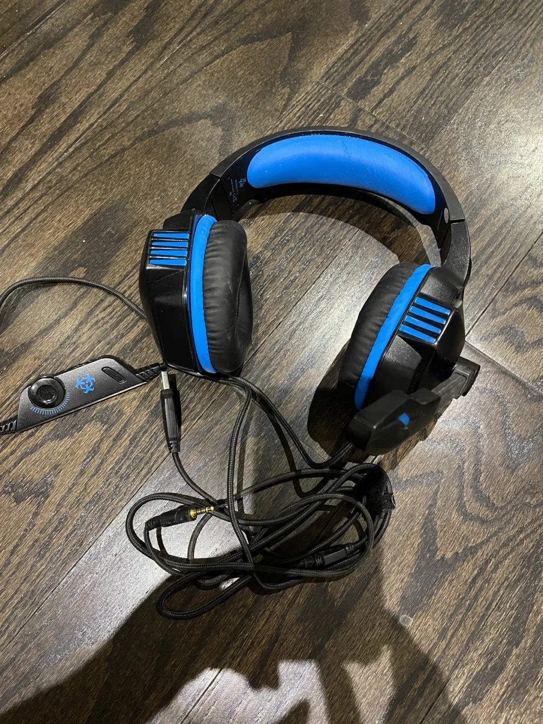 Hunter spider gaming headset thumbnail