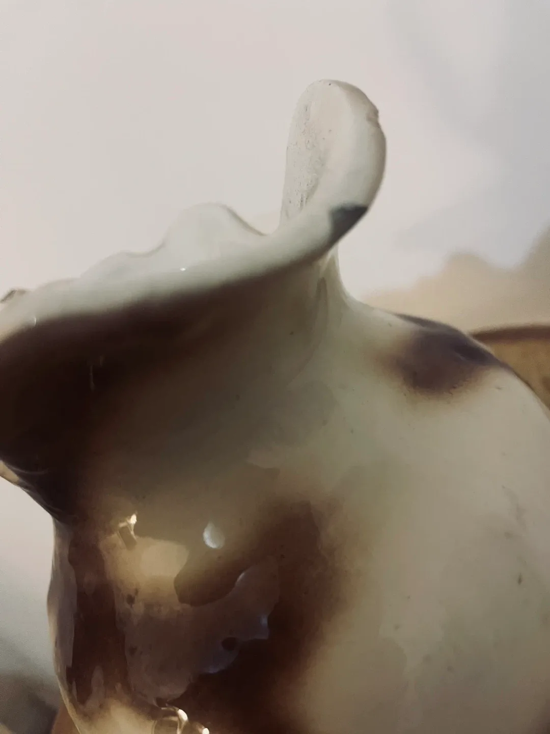 Vintage Pitcher and Bowl Set image indicator(3)