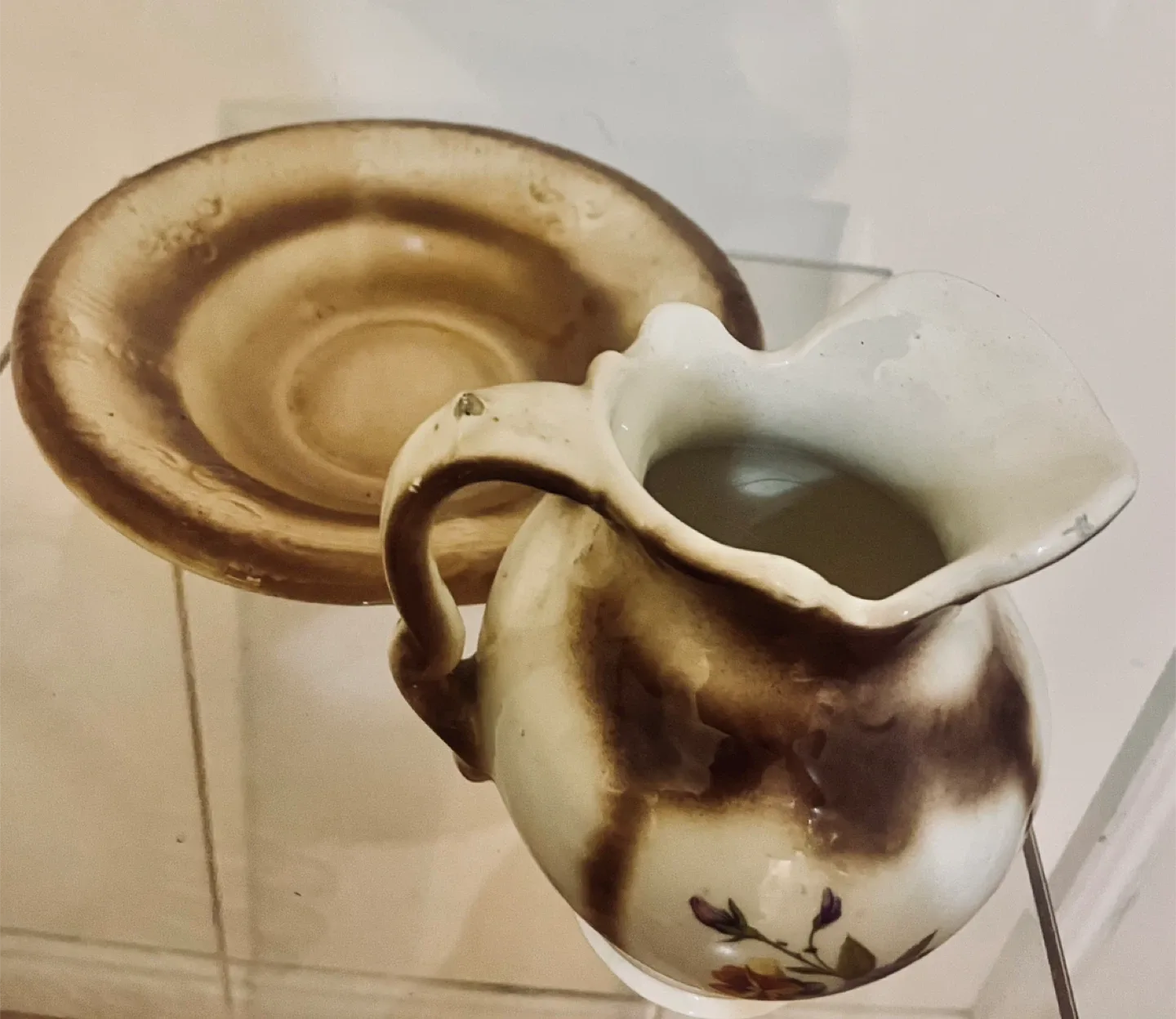 Vintage Pitcher and Bowl Set image indicator(2)