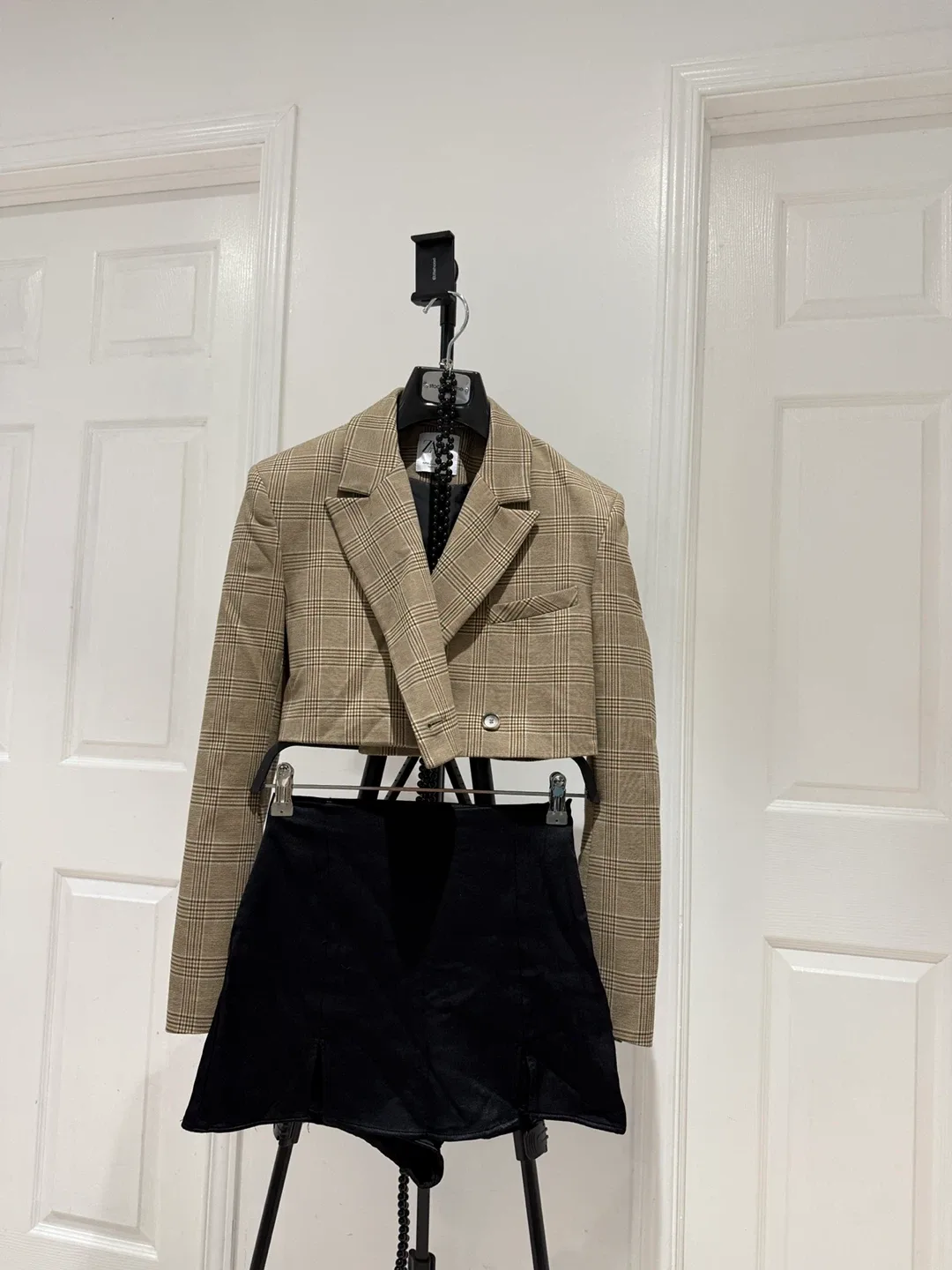 Zara Plaid Cropped Blazer image indicator(4)