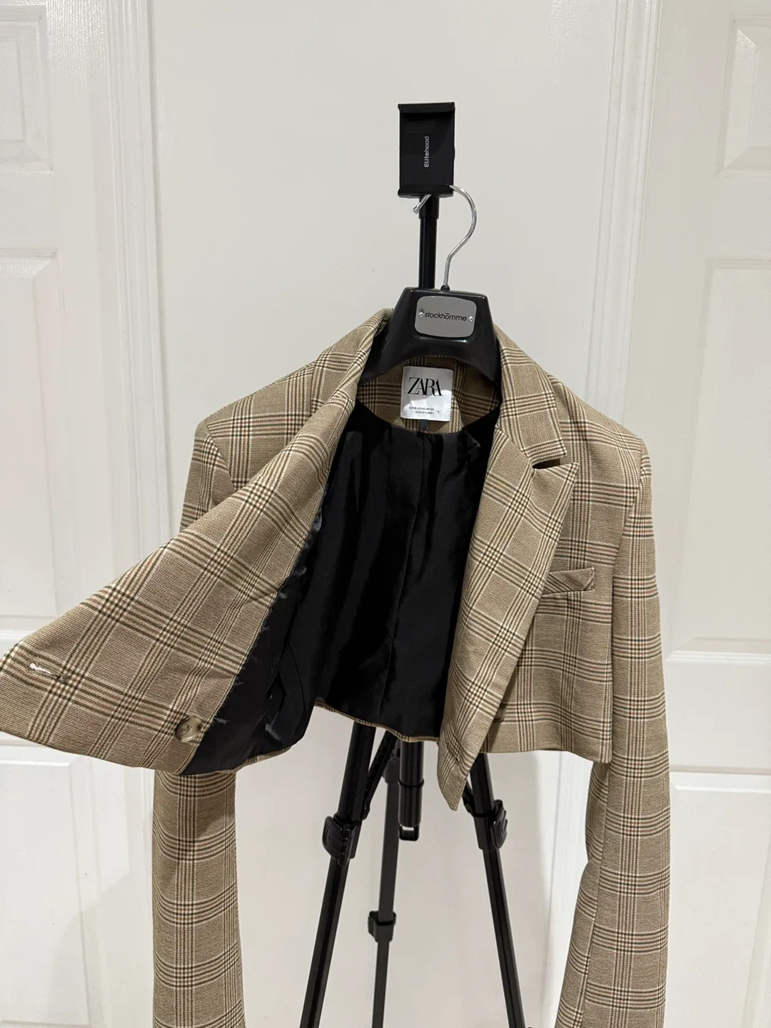 Zara Plaid Cropped Blazer image indicator(2)