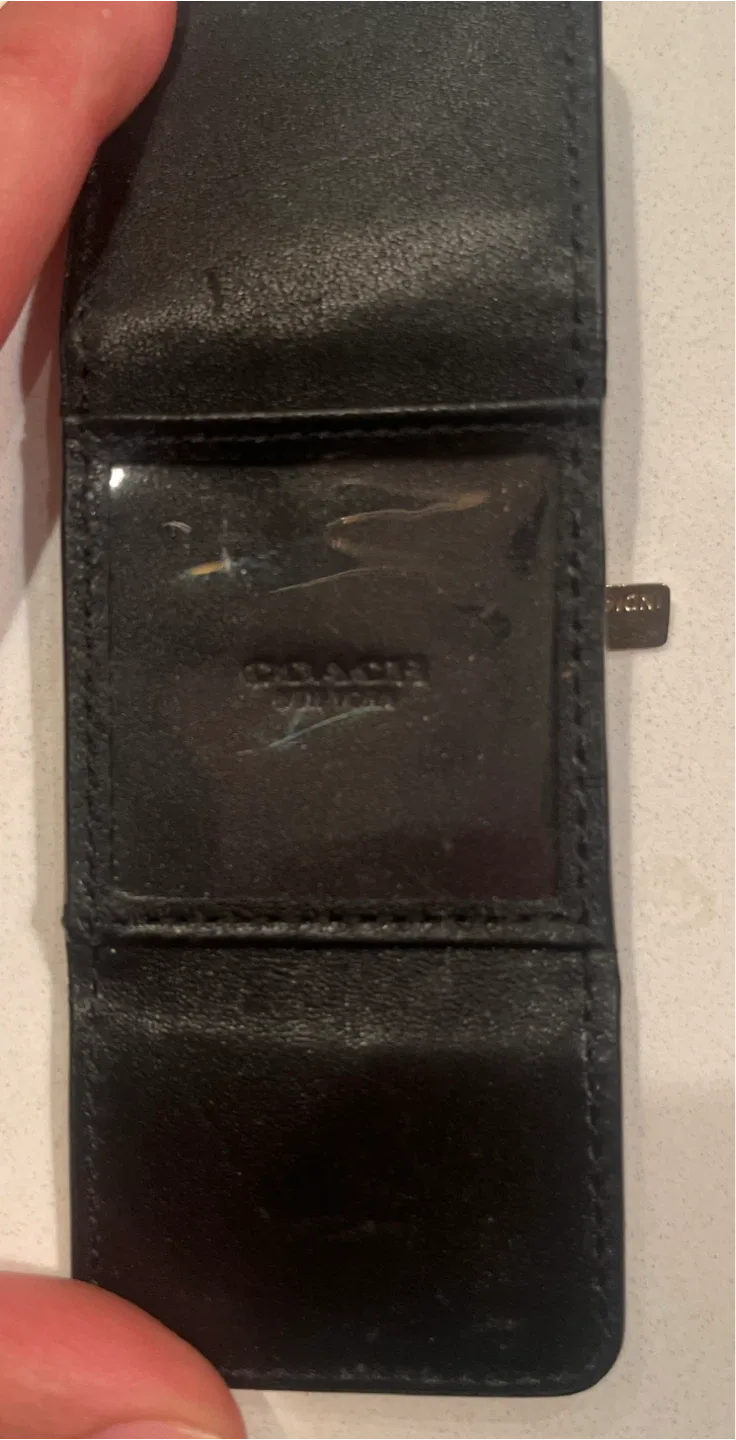 Coach Black Leather Keychain image indicator(2)