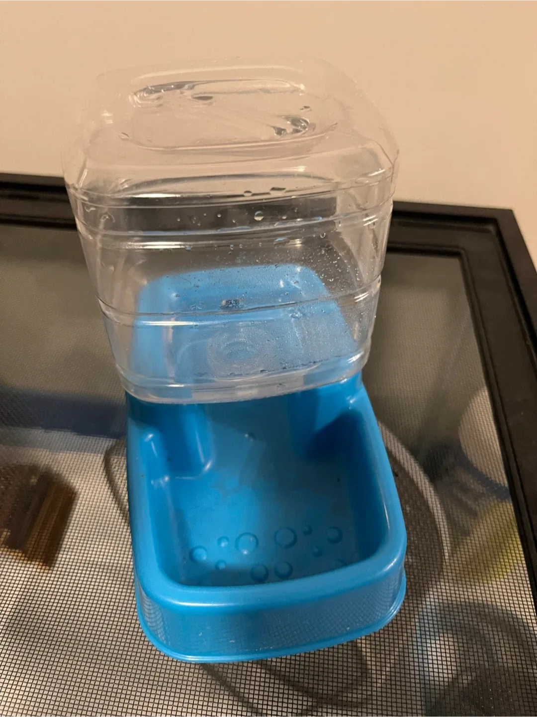 Small mini gravity Pet Water Dispenser image indicator(3)