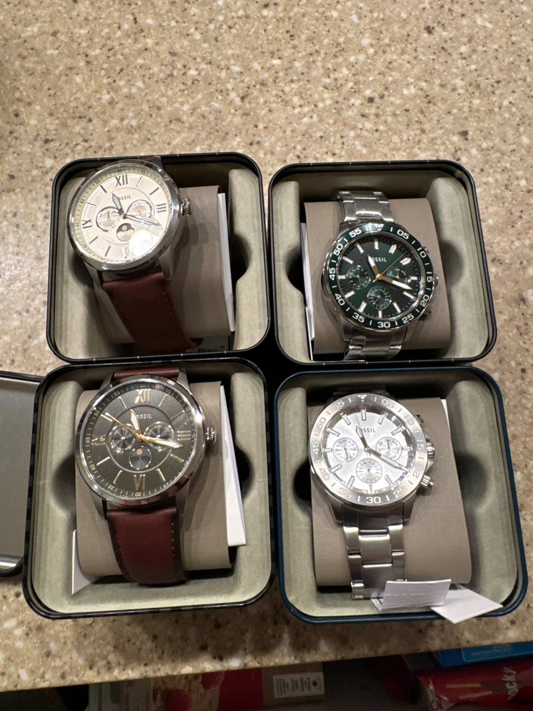 Fossil Watches - Variety of Styles
