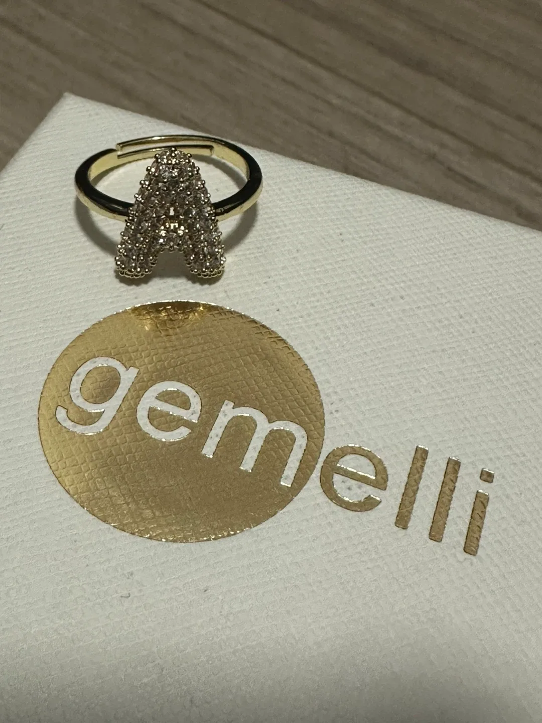 Gemelli Bubble Initial Ring | Letter A image indicator(2)
