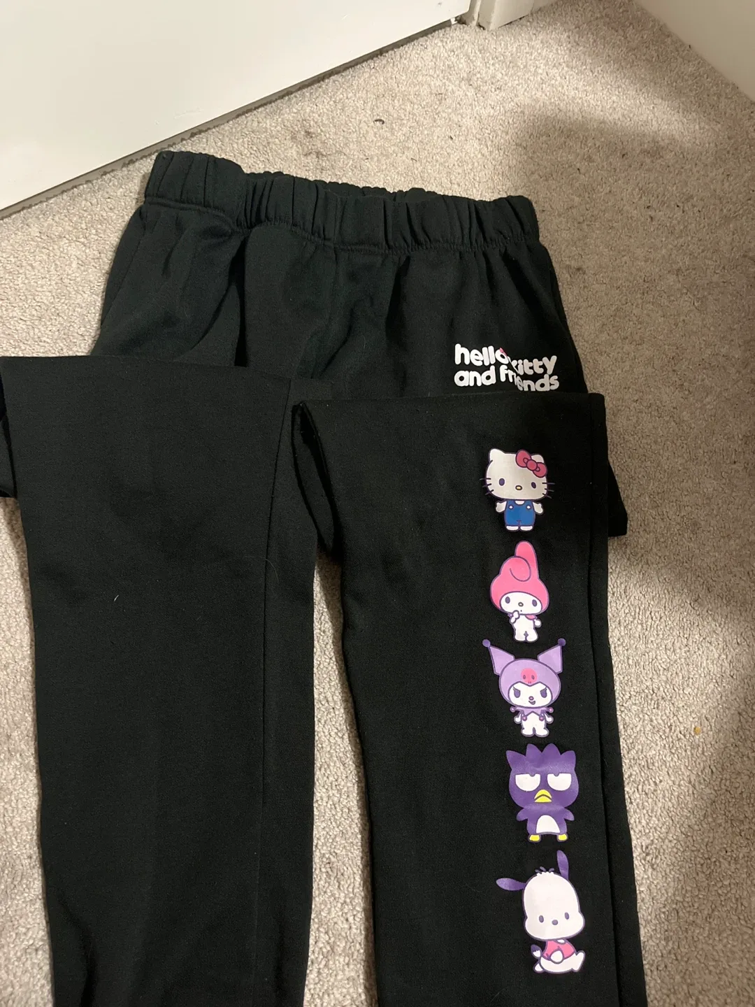 Hello Kitty and Friends Black Sweatpants - Size L thumbnail