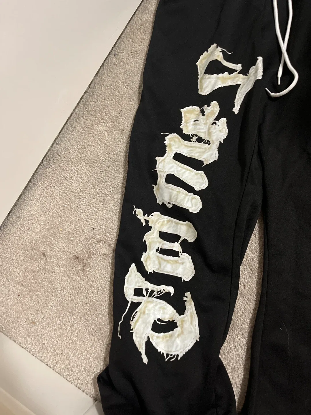 Manfinity Black Sweatpants - Size M image indicator(2)