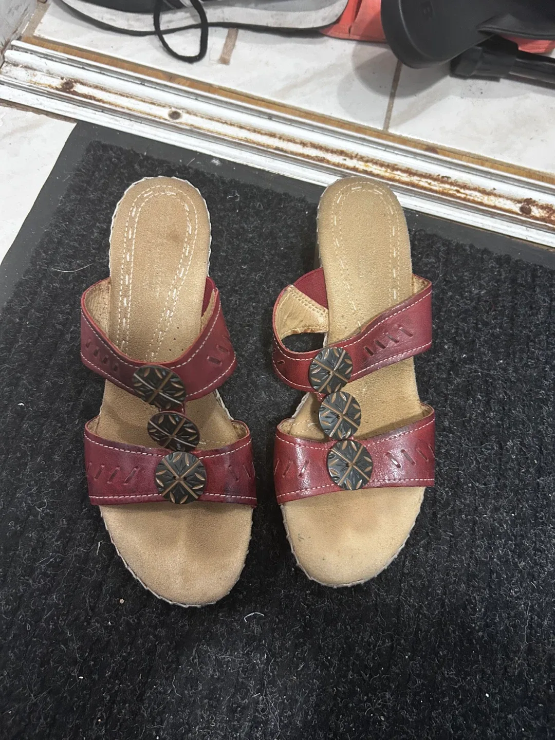 Naturalizer Red Leather Wedge Sandals thumbnail